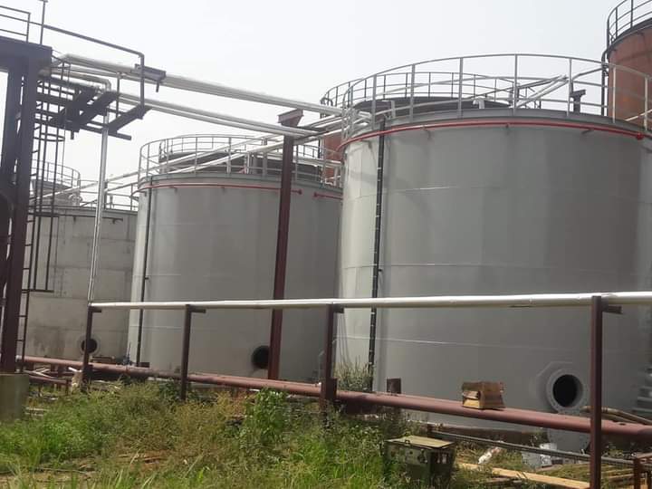 Vegetable oil storage tanks